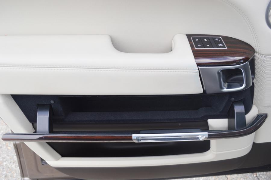  Land Rover Range Rover HSE 2014 года  (фото 20 из 32)
